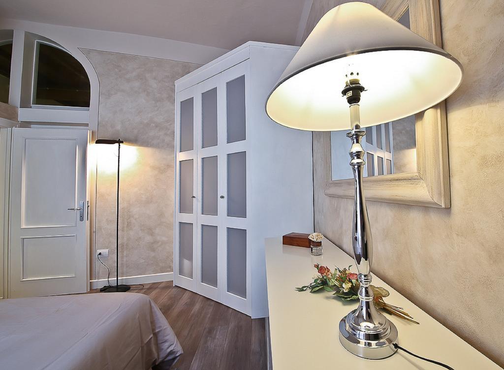 Apartments Florence - Giglio Santa Trinita Ruang foto